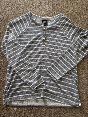 Bobeau Striped Long Sleeve Henley Shirt Small